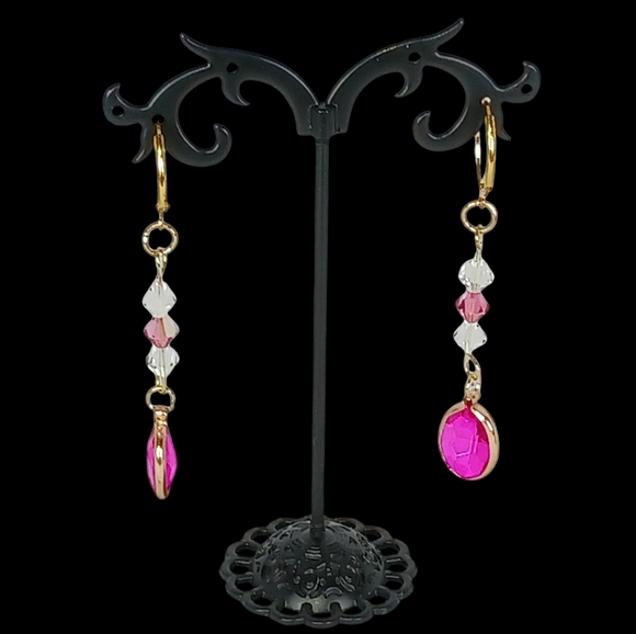 HP🎉🎉 Gold Linear Dangle Drop Crystal Earrings Pink Parisian Dollette Coquette - Picture 4 of 8